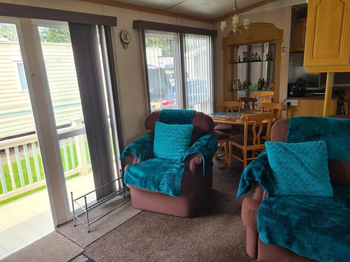 Отель 6 Berth On Seaview Инголдмелс Экстерьер фото