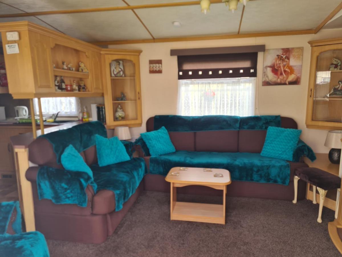 Отель 6 Berth On Seaview Инголдмелс Экстерьер фото