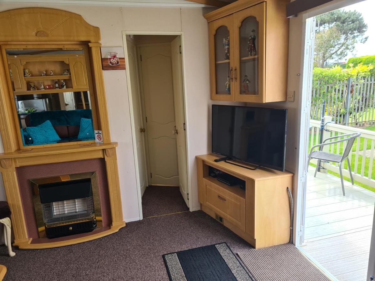 Отель 6 Berth On Seaview Инголдмелс Экстерьер фото