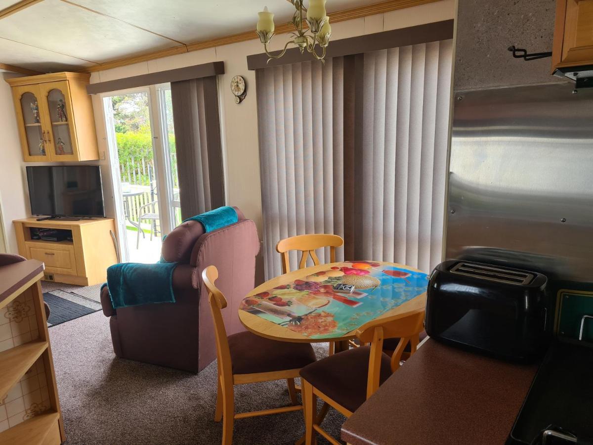 Отель 6 Berth On Seaview Инголдмелс Экстерьер фото